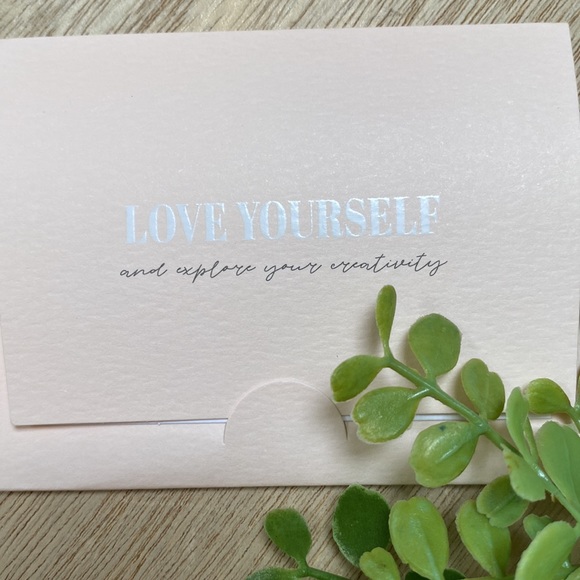 🎉HP🎉 On Palette Pave Bar Necklace 💗 Silver - Picture 7 of 9